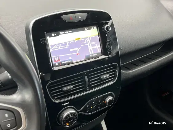 RENAULT CLIO IV - voiture d'occasion - Photo 13