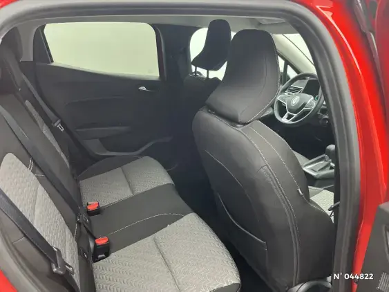 RENAULT CLIO V - voiture d'occasion - Photo 11