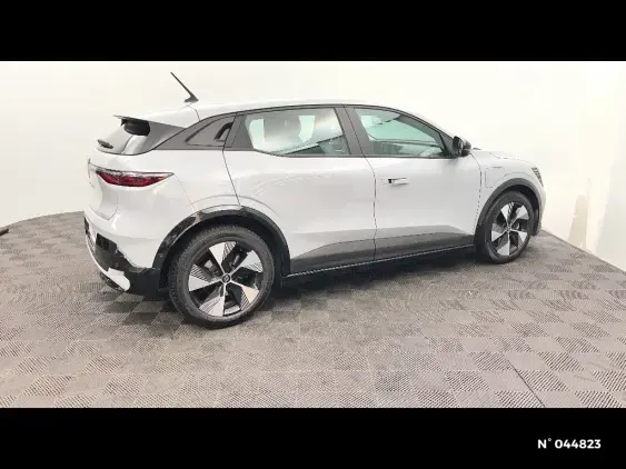 RENAULT MEGANE V - voiture d'occasion - Photo 5