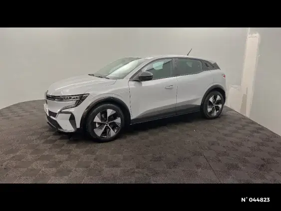 RENAULT MEGANE V - voiture d'occasion - Photo 2