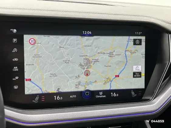 VOLKSWAGEN TOUAREG III - voiture d'occasion - Photo 13