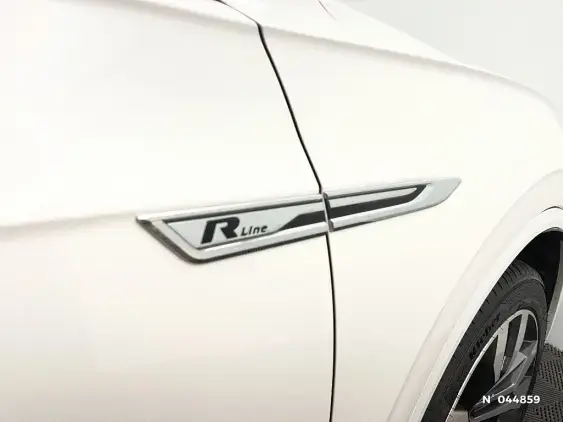 VOLKSWAGEN TOUAREG III - voiture d'occasion - Photo 27