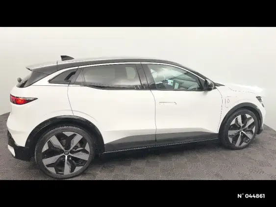 RENAULT MEGANE V - voiture d'occasion - Photo 5