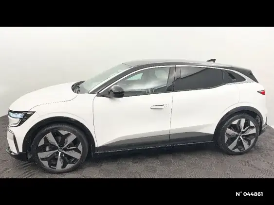 RENAULT MEGANE V - voiture d'occasion - Photo 2