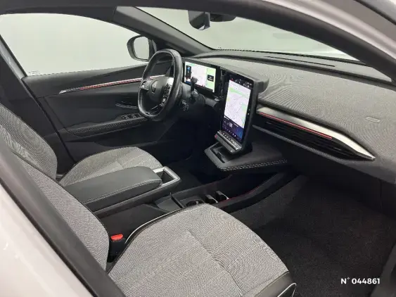 RENAULT MEGANE V - voiture d'occasion - Photo 10