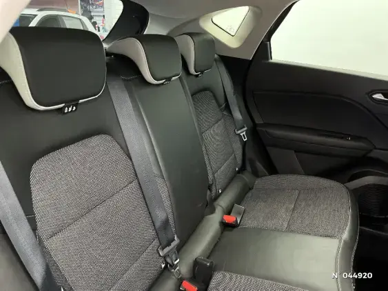 RENAULT CAPTUR II - voiture d'occasion - Photo 11