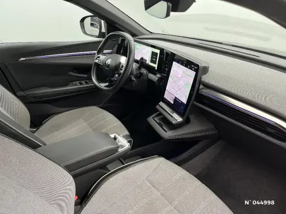 RENAULT MEGANE V - voiture d'occasion - Photo 10