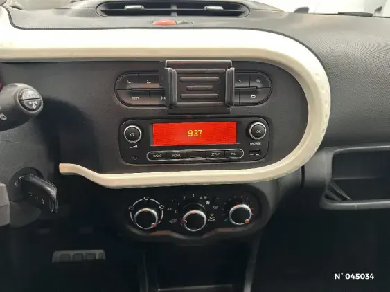 RENAULT TWINGO III - voiture d'occasion - Photo 13