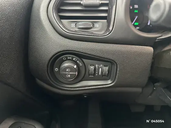JEEP RENEGADE - voiture d'occasion - Photo 15