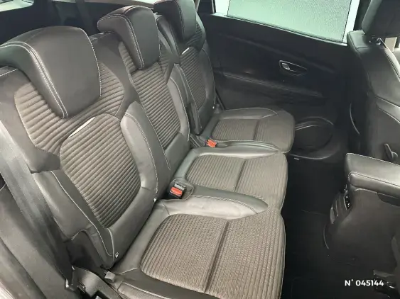 RENAULT SCENIC IV - voiture d'occasion - Photo 11