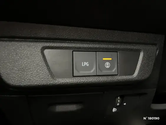 DACIA SANDERO III - voiture d'occasion - Photo 15