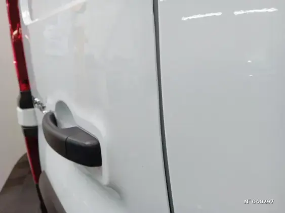 RENAULT TRAFIC FG III - voiture d'occasion - Photo 26