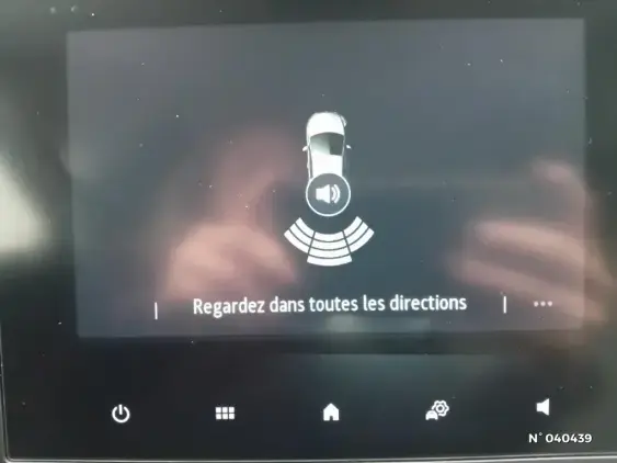 RENAULT CLIO V - voiture d'occasion - Photo 14