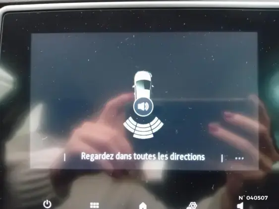 RENAULT ZOE - voiture d'occasion - Photo 14