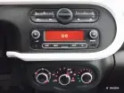 RENAULT TWINGO III - Photo 13