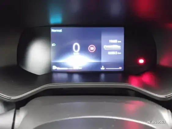 RENAULT CLIO V - voiture d'occasion - Photo 12