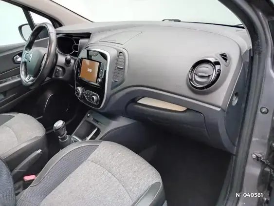 RENAULT CAPTUR - voiture d'occasion - Photo 10