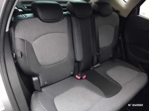 RENAULT CAPTUR - voiture d'occasion - Photo 11