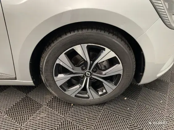 RENAULT CLIO V - voiture d'occasion - Photo 8