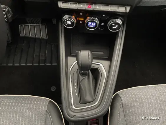 RENAULT CLIO V - voiture d'occasion - Photo 15