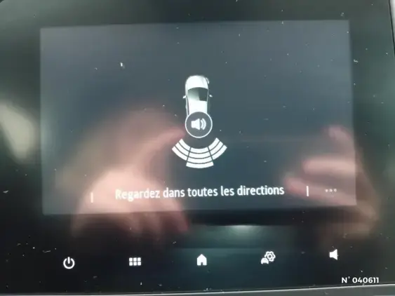 RENAULT CLIO V - voiture d'occasion - Photo 14