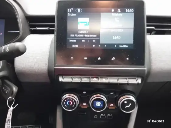 RENAULT CLIO V - voiture d'occasion - Photo 13