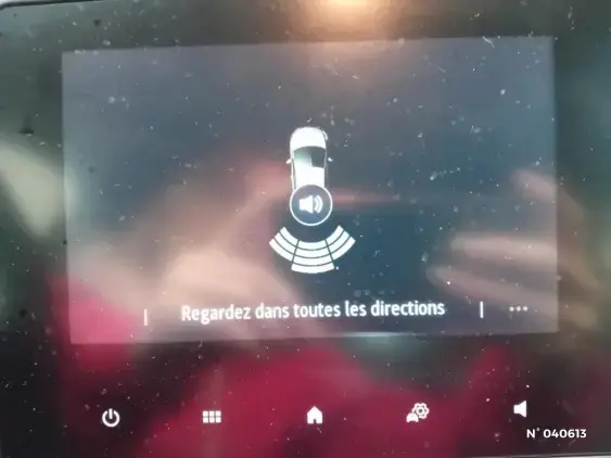 RENAULT CLIO V - voiture d'occasion - Photo 14