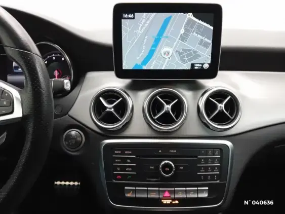 MERCEDES CLASSE GLA - voiture d'occasion - Photo 13