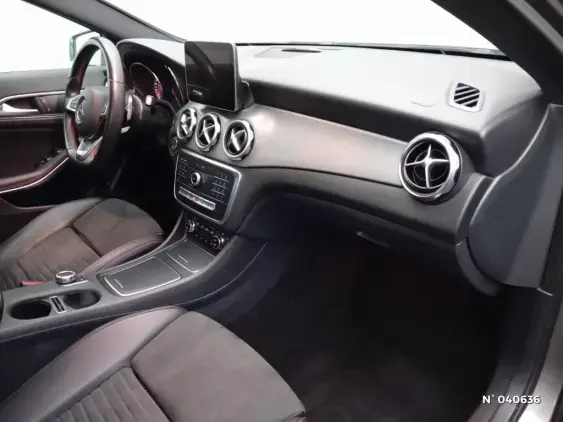 MERCEDES CLASSE GLA - voiture d'occasion - Photo 10