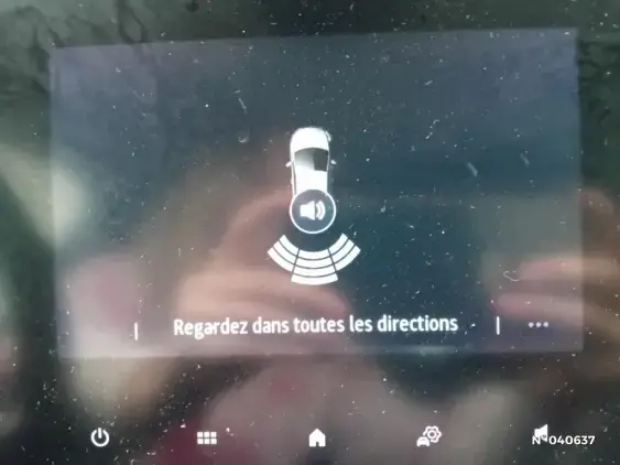 RENAULT CLIO V - voiture d'occasion - Photo 14