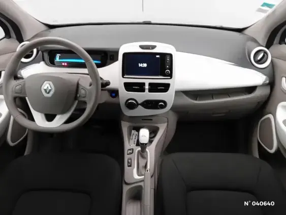 RENAULT ZOE - voiture d'occasion - Photo 9