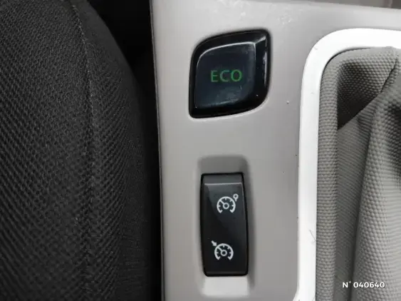 RENAULT ZOE - voiture d'occasion - Photo 14