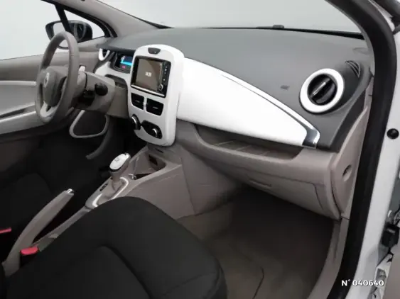 RENAULT ZOE - voiture d'occasion - Photo 10