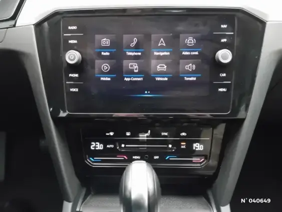 VOLKSWAGEN PASSAT VIII - voiture d'occasion - Photo 13