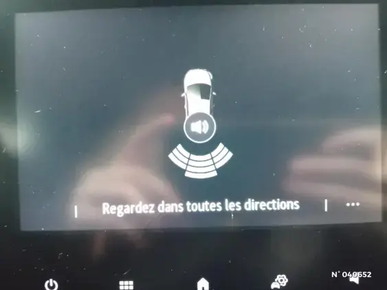 RENAULT CLIO V - voiture d'occasion - Photo 14