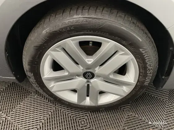 RENAULT CLIO V - voiture d'occasion - Photo 8