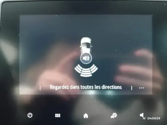 RENAULT CLIO V - voiture d'occasion - Photo 14