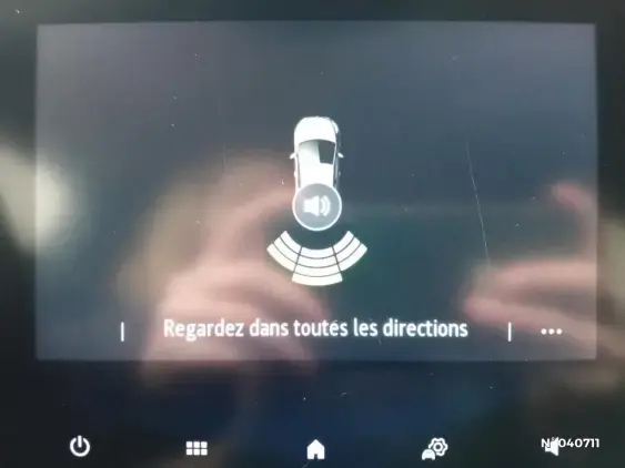 RENAULT CLIO V - voiture d'occasion - Photo 14