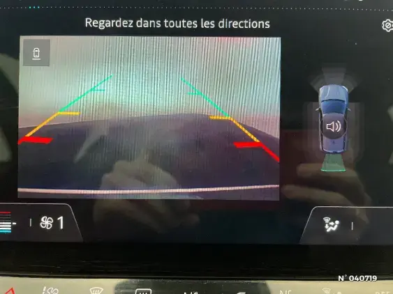 RENAULT MEGANE V - voiture d'occasion - Photo 14