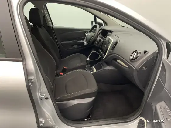 RENAULT CAPTUR - voiture d'occasion - Photo 10
