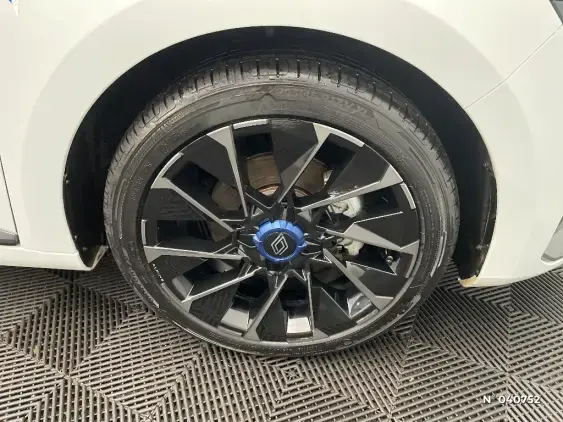 RENAULT CLIO V - voiture d'occasion - Photo 8