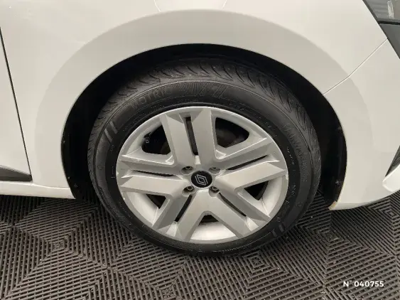 RENAULT CLIO V - voiture d'occasion - Photo 8