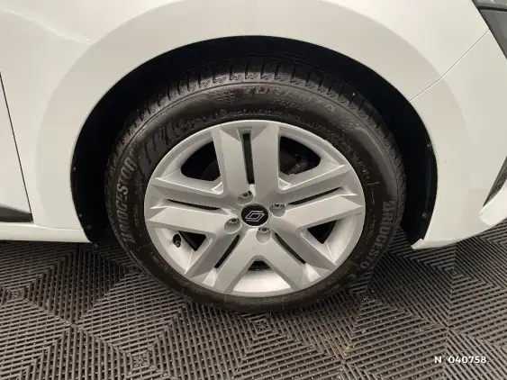 RENAULT CLIO V - voiture d'occasion - Photo 8