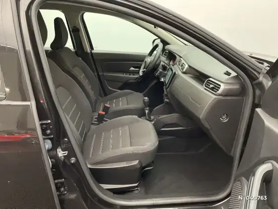 DACIA DUSTER II - voiture d'occasion - Photo 10