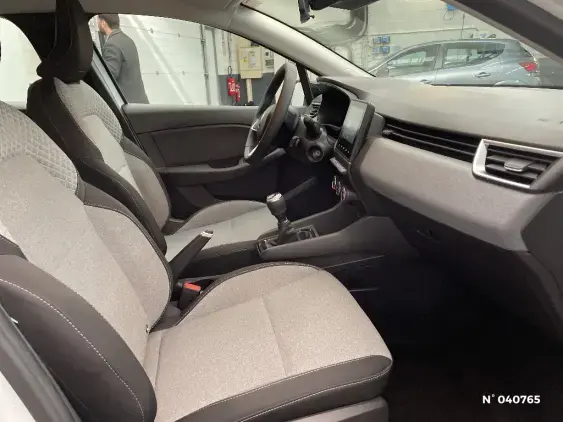 RENAULT CLIO V - voiture d'occasion - Photo 10