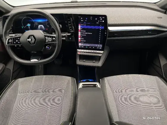 RENAULT MEGANE V - voiture d'occasion - Photo 9