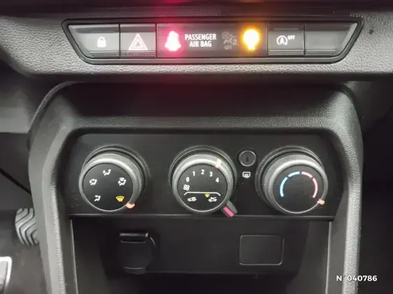 DACIA SANDERO III - voiture d'occasion - Photo 13