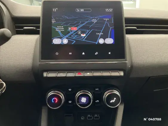 RENAULT CLIO V - voiture d'occasion - Photo 13