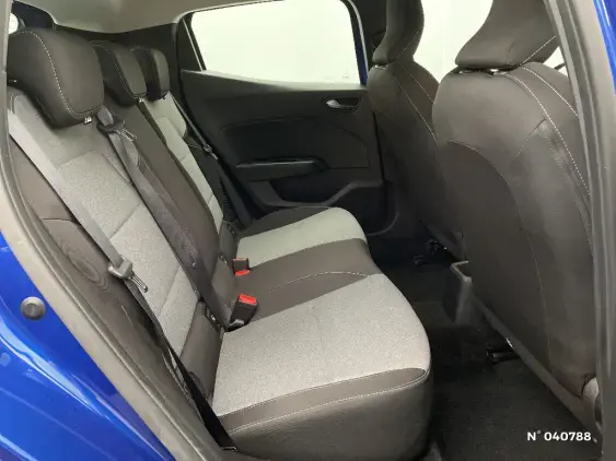 RENAULT CLIO V - voiture d'occasion - Photo 11