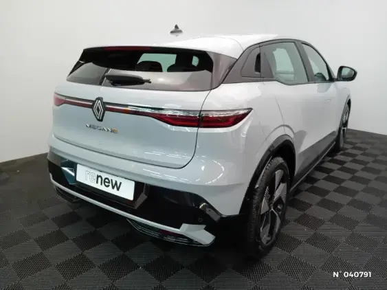 RENAULT MEGANE V - voiture d'occasion - Photo 4